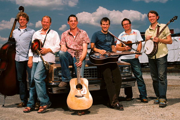 Infamous Stringdusters